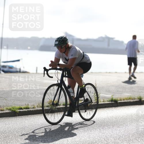 17.08.2025 - KN Förde Triathlon 2025 Yannick Fuchs http://msf.ph/oto/8613721 17.08.2025 09:22:54 Radfahren 133, 139 meine-sportfotos.de