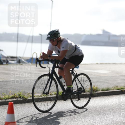 17.08.2025 - KN Förde Triathlon 2025 Yannick Fuchs http://msf.ph/oto/8613723 17.08.2025 09:22:54 Radfahren 133, 139 meine-sportfotos.de