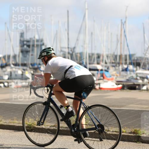 17.08.2025 - KN Förde Triathlon 2025 Yannick Fuchs http://msf.ph/oto/8613726 17.08.2025 09:22:55 Radfahren 133, 139 meine-sportfotos.de