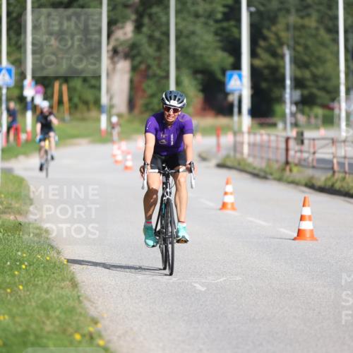 17.08.2025 - KN Förde Triathlon 2025 Yannick Fuchs http://msf.ph/oto/8613765 17.08.2025 09:23:27 Radfahren 122, 138, 130 meine-sportfotos.de