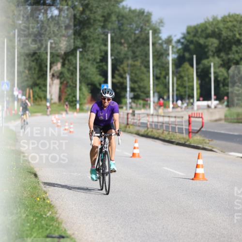 17.08.2025 - KN Förde Triathlon 2025 Yannick Fuchs http://msf.ph/oto/8613770 17.08.2025 09:23:28 Radfahren 122, 138 meine-sportfotos.de