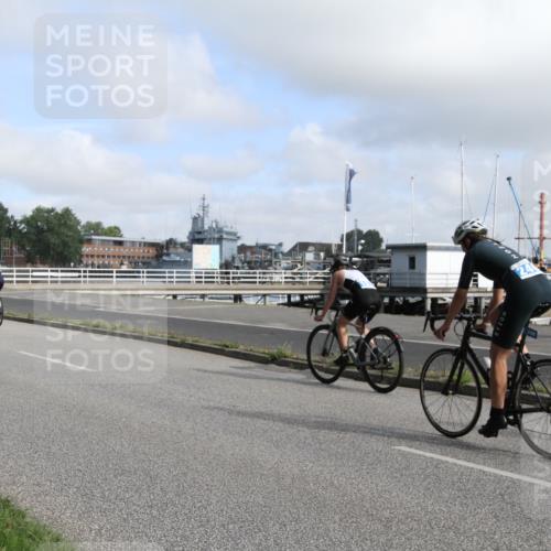 17.08.2025 - KN Förde Triathlon 2025 Yannick Fuchs http://msf.ph/oto/8613771 17.08.2025 09:49:34 Radfahren 110, 153, 158, 173, 179, 181, 185, 240, 241 meine-sportfotos.de