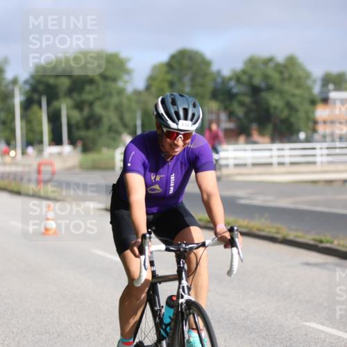17.08.2025 - KN Förde Triathlon 2025 Yannick Fuchs http://msf.ph/oto/8613780 17.08.2025 09:23:29 Radfahren 122, 138 meine-sportfotos.de