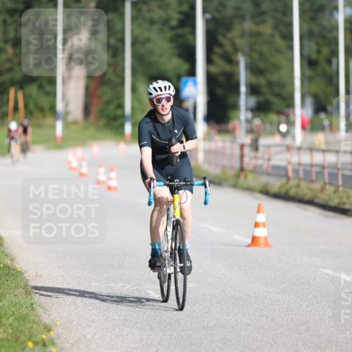 17.08.2025 - KN Förde Triathlon 2025 Yannick Fuchs http://msf.ph/oto/8613789 17.08.2025 09:23:32 Radfahren 122, 138 meine-sportfotos.de