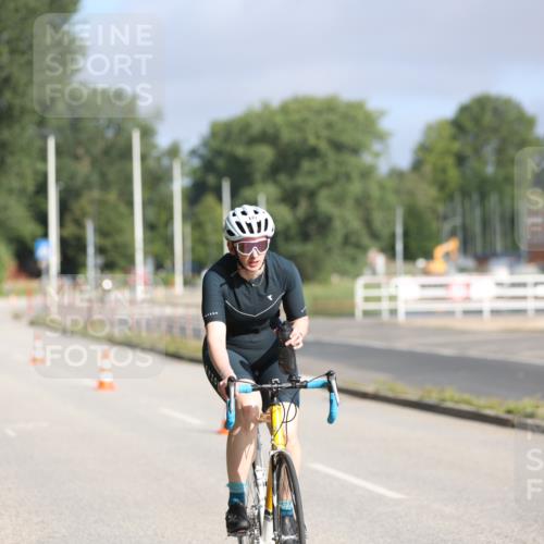 17.08.2025 - KN Förde Triathlon 2025 Yannick Fuchs http://msf.ph/oto/8613796 17.08.2025 09:23:34 Radfahren 122, 147, 152, 138 meine-sportfotos.de