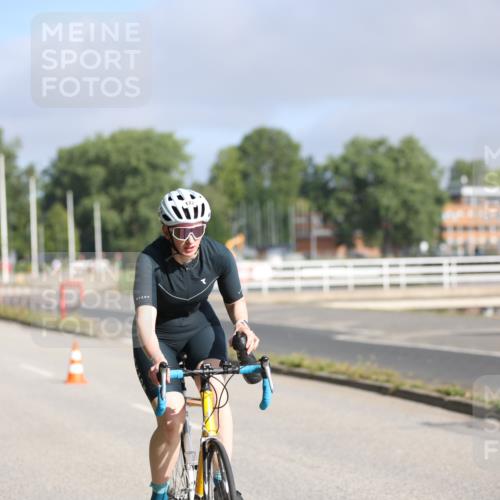 17.08.2025 - KN Förde Triathlon 2025 Yannick Fuchs http://msf.ph/oto/8613799 17.08.2025 09:23:34 Radfahren 122, 147, 152, 138 meine-sportfotos.de