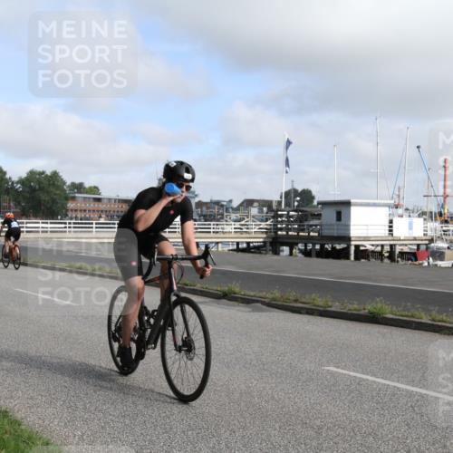 17.08.2025 - KN Förde Triathlon 2025 Yannick Fuchs http://msf.ph/oto/8613816 17.08.2025 09:50:23 Radfahren 106, 117, 231 meine-sportfotos.de