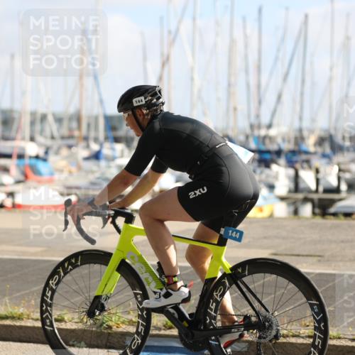 17.08.2025 - KN Förde Triathlon 2025 Yannick Fuchs http://msf.ph/oto/8613879 17.08.2025 09:24:10 Radfahren 144, 162, 159 meine-sportfotos.de