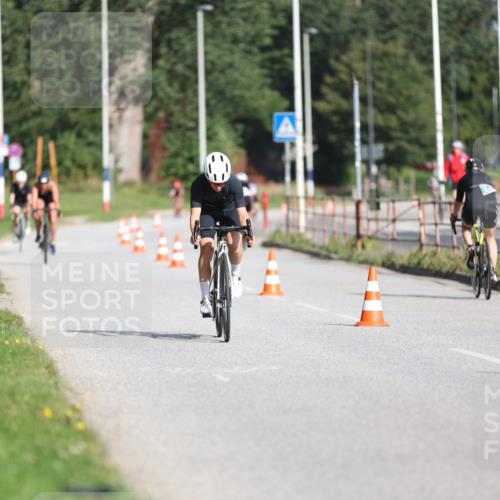 17.08.2025 - KN Förde Triathlon 2025 Yannick Fuchs http://msf.ph/oto/8613884 17.08.2025 09:24:16 Radfahren 128, 150, 162, 144 meine-sportfotos.de