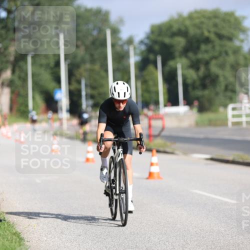 17.08.2025 - KN Förde Triathlon 2025 Yannick Fuchs http://msf.ph/oto/8613888 17.08.2025 09:24:17 Radfahren 128, 150, 162, 144 meine-sportfotos.de