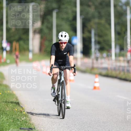 17.08.2025 - KN Förde Triathlon 2025 Yannick Fuchs http://msf.ph/oto/8613903 17.08.2025 09:24:22 Radfahren 128, 143, 150, 166, 162 meine-sportfotos.de