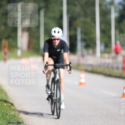 17.08.2025 - KN Förde Triathlon 2025 Yannick Fuchs http://msf.ph/oto/8613904 17.08.2025 09:24:23 Radfahren 128, 143, 150, 166, 128, 162 meine-sportfotos.de