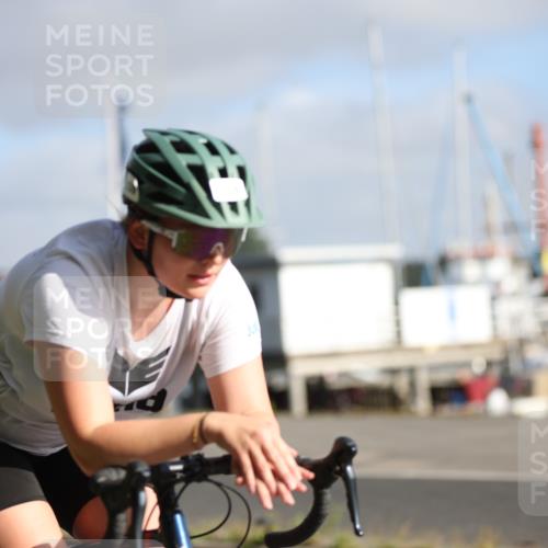 17.08.2025 - KN Förde Triathlon 2025 Yannick Fuchs http://msf.ph/oto/8613930 17.08.2025 09:24:43 Radfahren 139, 141, 252 meine-sportfotos.de