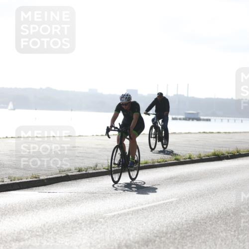 17.08.2025 - KN Förde Triathlon 2025 Yannick Fuchs http://msf.ph/oto/8614041 17.08.2025 09:25:34 Radfahren 101, 160, 168, 204, 101, 137, 204, 253 meine-sportfotos.de