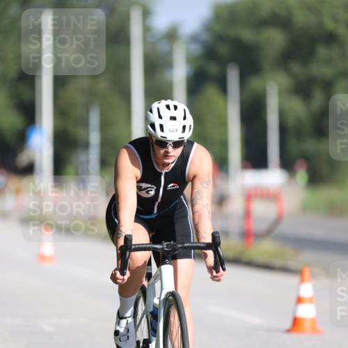 17.08.2025 - KN Förde Triathlon 2025 Yannick Fuchs http://msf.ph/oto/8614099 17.08.2025 09:25:56 Radfahren 144, 159, 169, 140 meine-sportfotos.de