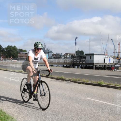 17.08.2025 - KN Förde Triathlon 2025 Yannick Fuchs http://msf.ph/oto/8614259 17.08.2025 09:59:25 Radfahren 135, 139 meine-sportfotos.de