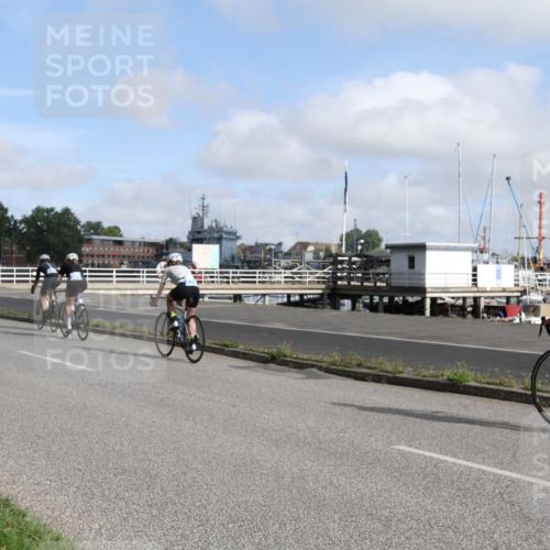 17.08.2025 - KN Förde Triathlon 2025 Yannick Fuchs http://msf.ph/oto/8614279 17.08.2025 10:00:08 Radfahren 118, 120, 173, 179, 189, 192, 240, 241, 249 meine-sportfotos.de