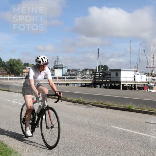 17.08.2025 - KN Förde Triathlon 2025 Yannick Fuchs http://msf.ph/oto/8614345 17.08.2025 10:04:13 Radfahren 111, 196, 211, 218, 224, 234 meine-sportfotos.de
