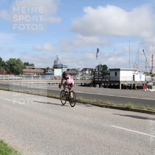 17.08.2025 - KN Förde Triathlon 2025 Yannick Fuchs http://msf.ph/oto/8614353 17.08.2025 10:04:32 Radfahren 182, 184, 188 meine-sportfotos.de