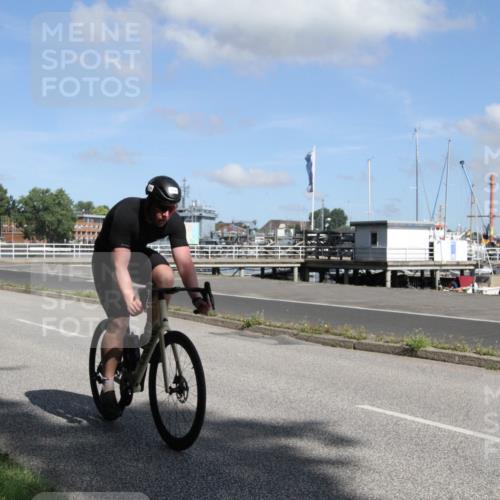 17.08.2025 - KN Förde Triathlon 2025 Yannick Fuchs http://msf.ph/oto/8614499 17.08.2025 11:02:33 Radfahren 270, 272, 275, 283 meine-sportfotos.de