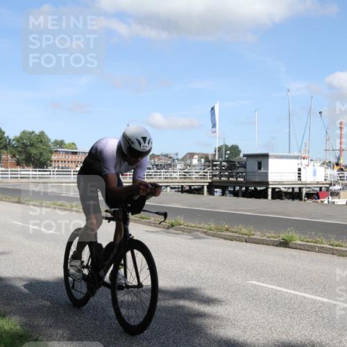 17.08.2025 - KN Förde Triathlon 2025 Yannick Fuchs http://msf.ph/oto/8614500 17.08.2025 11:03:00 Radfahren 273, 274, 280 meine-sportfotos.de