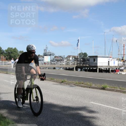 17.08.2025 - KN Förde Triathlon 2025 Yannick Fuchs http://msf.ph/oto/8614512 17.08.2025 11:03:56 Radfahren 265, 272, 283 meine-sportfotos.de