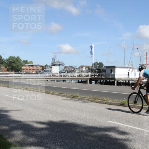 17.08.2025 - KN Förde Triathlon 2025 Yannick Fuchs http://msf.ph/oto/8614533 17.08.2025 11:06:27 Radfahren 297, 299 meine-sportfotos.de