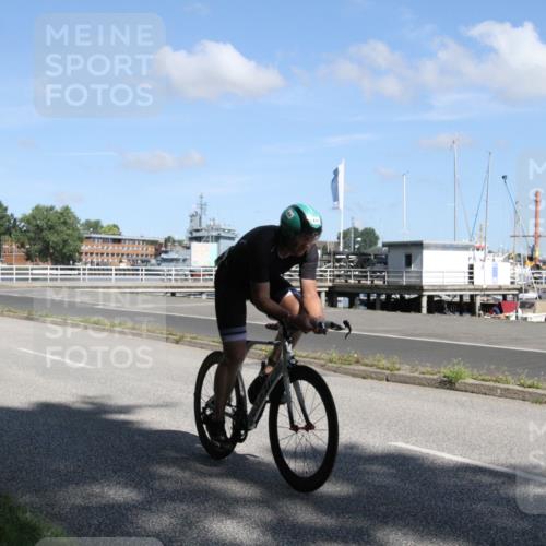 17.08.2025 - KN Förde Triathlon 2025 Yannick Fuchs http://msf.ph/oto/8614782 17.08.2025 11:16:37 Radfahren 297, 361, 609, 632, 642 meine-sportfotos.de