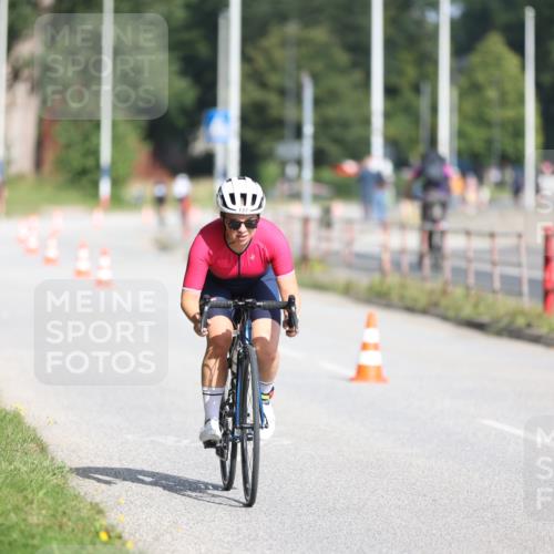 17.08.2025 - KN Förde Triathlon 2025 Yannick Fuchs http://msf.ph/oto/8614895 17.08.2025 10:02:48 Radfahren 137, 153, 181 meine-sportfotos.de