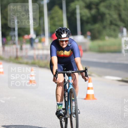 17.08.2025 - KN Förde Triathlon 2025 Yannick Fuchs http://msf.ph/oto/8614927 17.08.2025 10:02:57 Radfahren 142, 153, 181, 216, 137, 153 meine-sportfotos.de