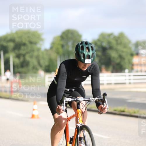 17.08.2025 - KN Förde Triathlon 2025 Yannick Fuchs http://msf.ph/oto/8614975 17.08.2025 09:28:47 Radfahren 175, 250, 119, 176, 182, 202, 254 meine-sportfotos.de