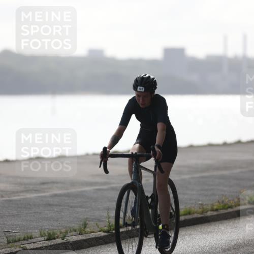 17.08.2025 - KN Förde Triathlon 2025 Yannick Fuchs http://msf.ph/oto/8615114 17.08.2025 10:03:53 Radfahren 131, 210, 207 meine-sportfotos.de