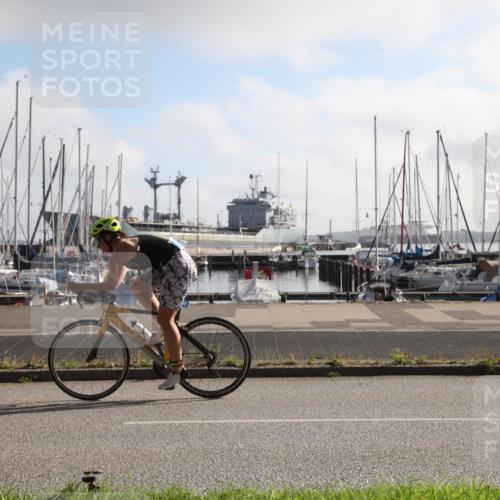 17.08.2025 - KN Förde Triathlon 2025 Yannick Fuchs http://msf.ph/oto/8615277 17.08.2025 09:18:13 Radfahren 103, 105, 107, 119 meine-sportfotos.de