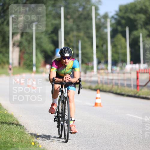 17.08.2025 - KN Förde Triathlon 2025 Yannick Fuchs http://msf.ph/oto/8615297 17.08.2025 09:30:13 Radfahren 184, 195, 201, 183, 210 meine-sportfotos.de