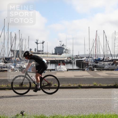 17.08.2025 - KN Förde Triathlon 2025 Yannick Fuchs http://msf.ph/oto/8615357 17.08.2025 09:20:32 Radfahren 120, 125, 126, 127, 198 meine-sportfotos.de