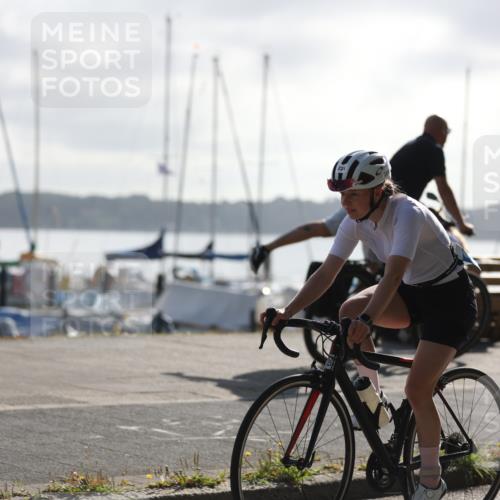 17.08.2025 - KN Förde Triathlon 2025 Yannick Fuchs http://msf.ph/oto/8615383 17.08.2025 09:30:43 Radfahren 117, 157, 197, 224, 242, 242 meine-sportfotos.de