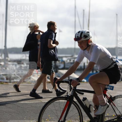 17.08.2025 - KN Förde Triathlon 2025 Yannick Fuchs http://msf.ph/oto/8615387 17.08.2025 09:30:43 Radfahren 117, 157, 197, 224, 242, 242 meine-sportfotos.de