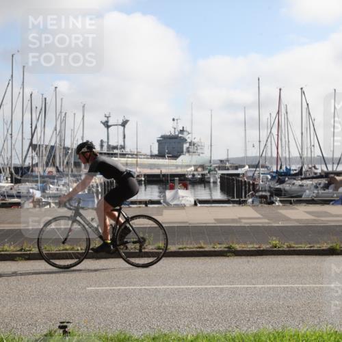 17.08.2025 - KN Förde Triathlon 2025 Yannick Fuchs http://msf.ph/oto/8615411 17.08.2025 09:22:04 Radfahren 142, 147, 151, 152 meine-sportfotos.de