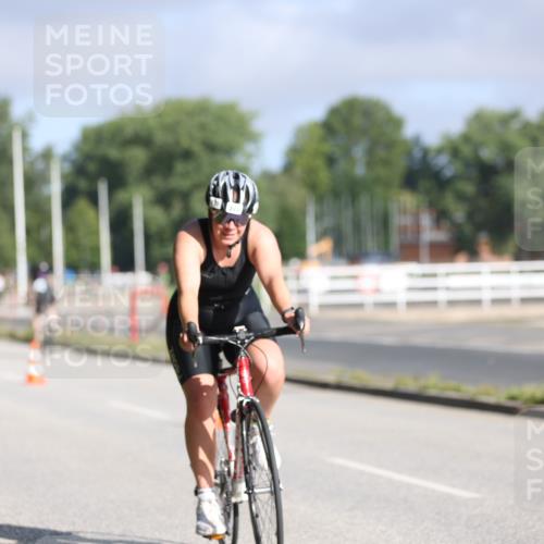 17.08.2025 - KN Förde Triathlon 2025 Yannick Fuchs http://msf.ph/oto/8615438 17.08.2025 09:30:58 Radfahren 102, 107, 111, 200, 208, 212, 223, 197 meine-sportfotos.de