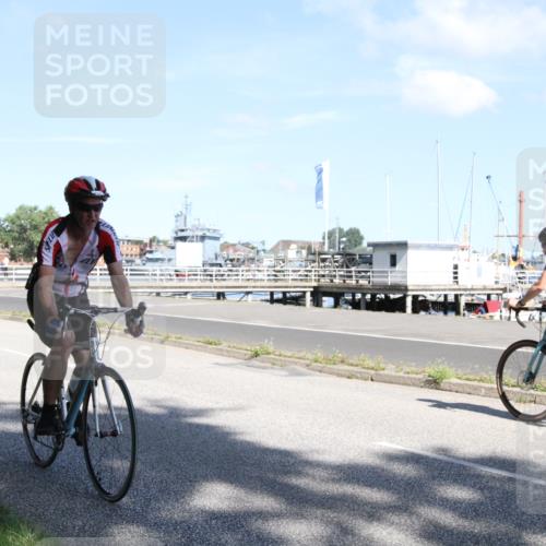 17.08.2025 - KN Förde Triathlon 2025 Yannick Fuchs http://msf.ph/oto/8615471 17.08.2025 11:24:59 Radfahren 306, 328, 356, 373, 389, 635 meine-sportfotos.de