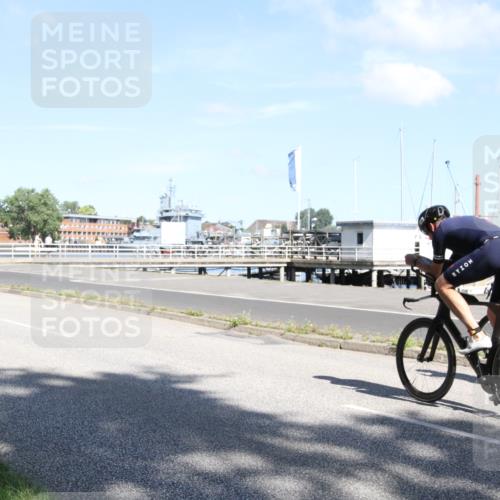17.08.2025 - KN Förde Triathlon 2025 Yannick Fuchs http://msf.ph/oto/8615479 17.08.2025 11:25:06 Radfahren 284, 300, 328, 356, 373, 374, 606, 635 meine-sportfotos.de