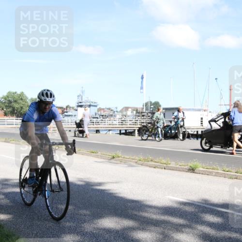 17.08.2025 - KN Förde Triathlon 2025 Yannick Fuchs http://msf.ph/oto/8615635 17.08.2025 11:26:24 Radfahren 303, 352, 369, 380, 626 meine-sportfotos.de