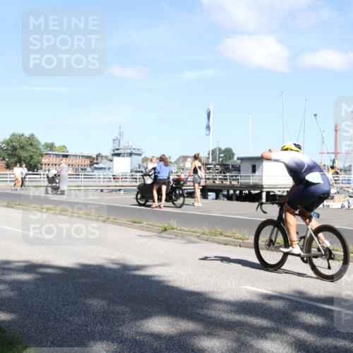 17.08.2025 - KN Förde Triathlon 2025 Yannick Fuchs http://msf.ph/oto/8615647 17.08.2025 11:26:30 Radfahren 297, 303, 323, 352, 621, 626 meine-sportfotos.de