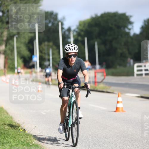 17.08.2025 - KN Förde Triathlon 2025 Yannick Fuchs http://msf.ph/oto/8615660 17.08.2025 09:32:06 Radfahren 210, 213, 225, 234, 244 meine-sportfotos.de