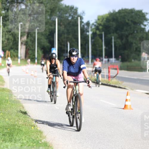 17.08.2025 - KN Förde Triathlon 2025 Yannick Fuchs http://msf.ph/oto/8615679 17.08.2025 09:32:22 Radfahren 147, 195, 201, 224, 246, 225 meine-sportfotos.de