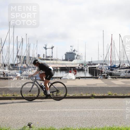 17.08.2025 - KN Förde Triathlon 2025 Yannick Fuchs http://msf.ph/oto/8615829 17.08.2025 09:27:54 Radfahren 110, 228 meine-sportfotos.de