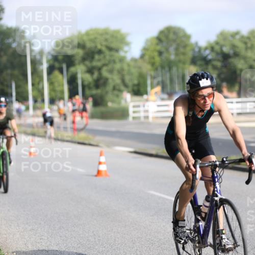 17.08.2025 - KN Förde Triathlon 2025 Yannick Fuchs http://msf.ph/oto/8615860 17.08.2025 09:32:57 Radfahren 102, 104, 122, 133, 198, 218, 111, 126, 133, 152, 197, 198, 208, 212, 216 meine-sportfotos.de