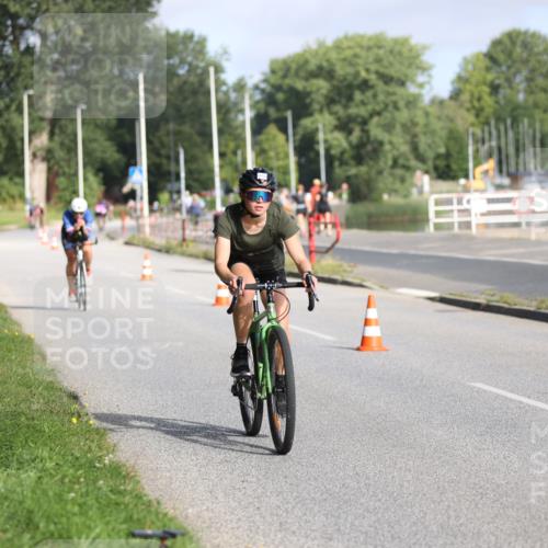 17.08.2025 - KN Förde Triathlon 2025 Yannick Fuchs http://msf.ph/oto/8615863 17.08.2025 09:32:57 Radfahren 102, 104, 122, 133, 198, 218, 111, 126, 133, 152, 197, 198, 208, 212, 216 meine-sportfotos.de