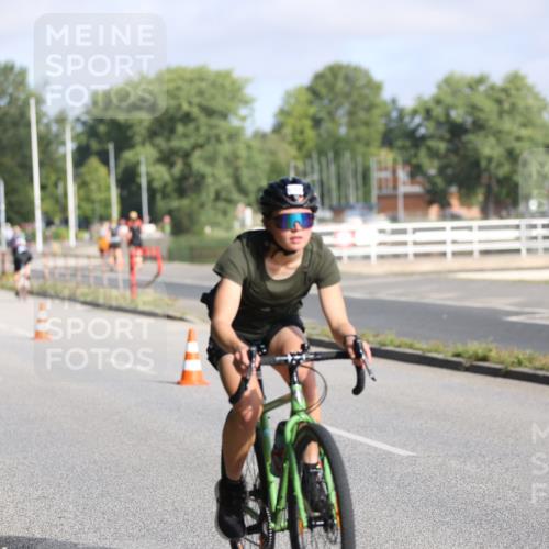17.08.2025 - KN Förde Triathlon 2025 Yannick Fuchs http://msf.ph/oto/8615870 17.08.2025 09:32:58 Radfahren 102, 104, 122, 218, 111, 126, 133, 152, 197, 198, 208, 212, 216 meine-sportfotos.de