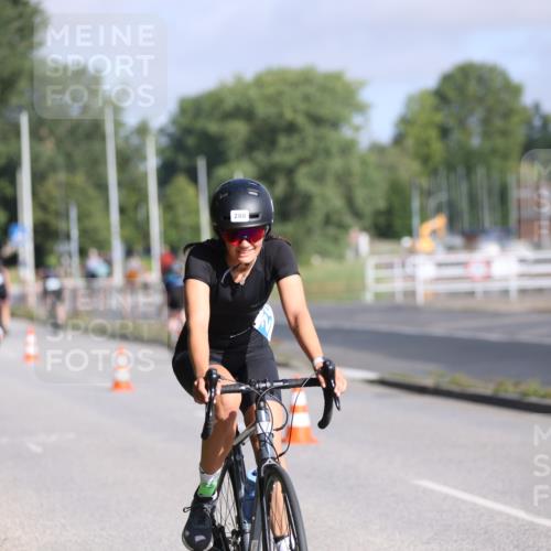 17.08.2025 - KN Förde Triathlon 2025 Yannick Fuchs http://msf.ph/oto/8615958 17.08.2025 09:33:21 Radfahren 118, 128, 190, 200, 230, 235, 146, 151, 230 meine-sportfotos.de